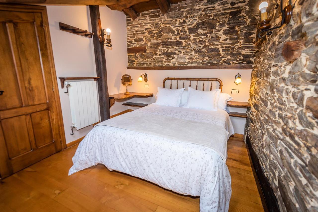 Apartamentos Rurales Casa Riveras Santa Eulalia de Oscos Zewnętrze zdjęcie