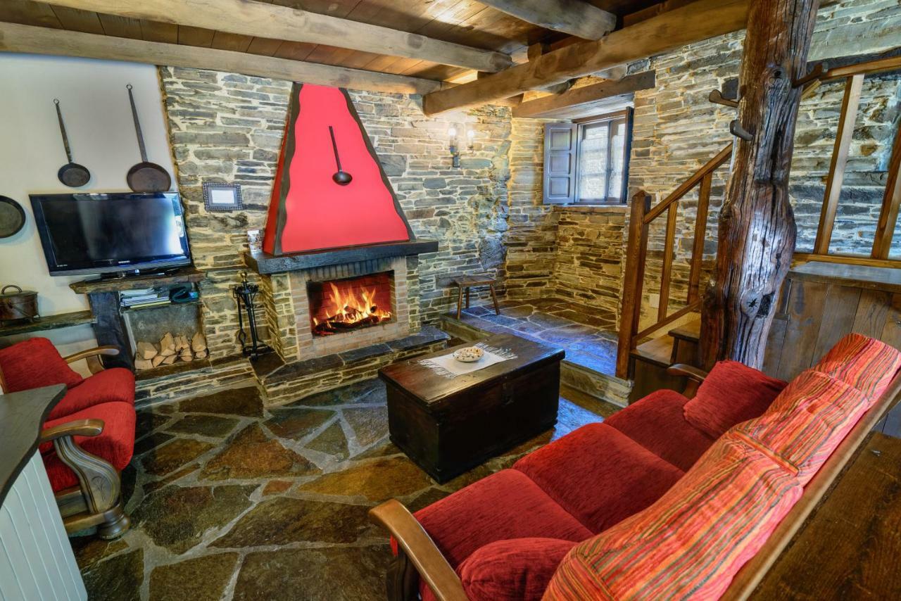 Apartamentos Rurales Casa Riveras Santa Eulalia de Oscos Zewnętrze zdjęcie