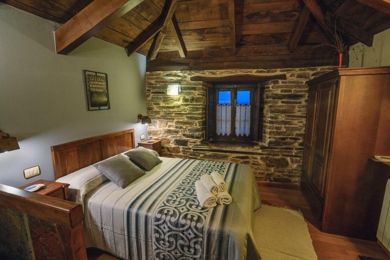 Apartamentos Rurales Casa Riveras Santa Eulalia de Oscos Zewnętrze zdjęcie