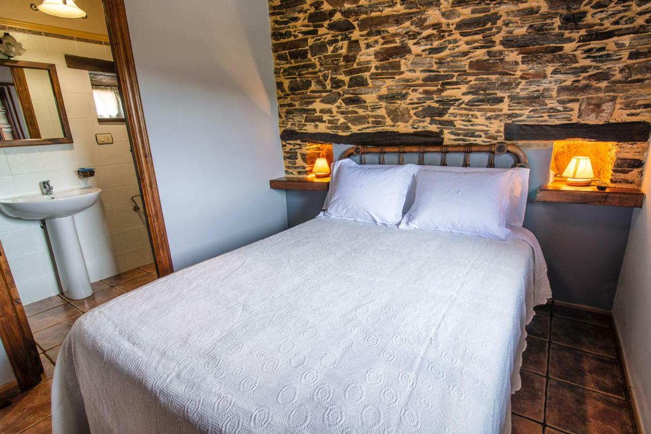 Apartamentos Rurales Casa Riveras Santa Eulalia de Oscos Zewnętrze zdjęcie